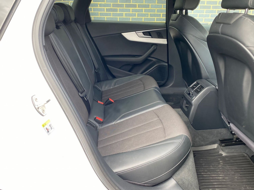 AUDI A4 AVANT 2.0 TDI S line Avant S Tronic quattro ss 5dr 2016