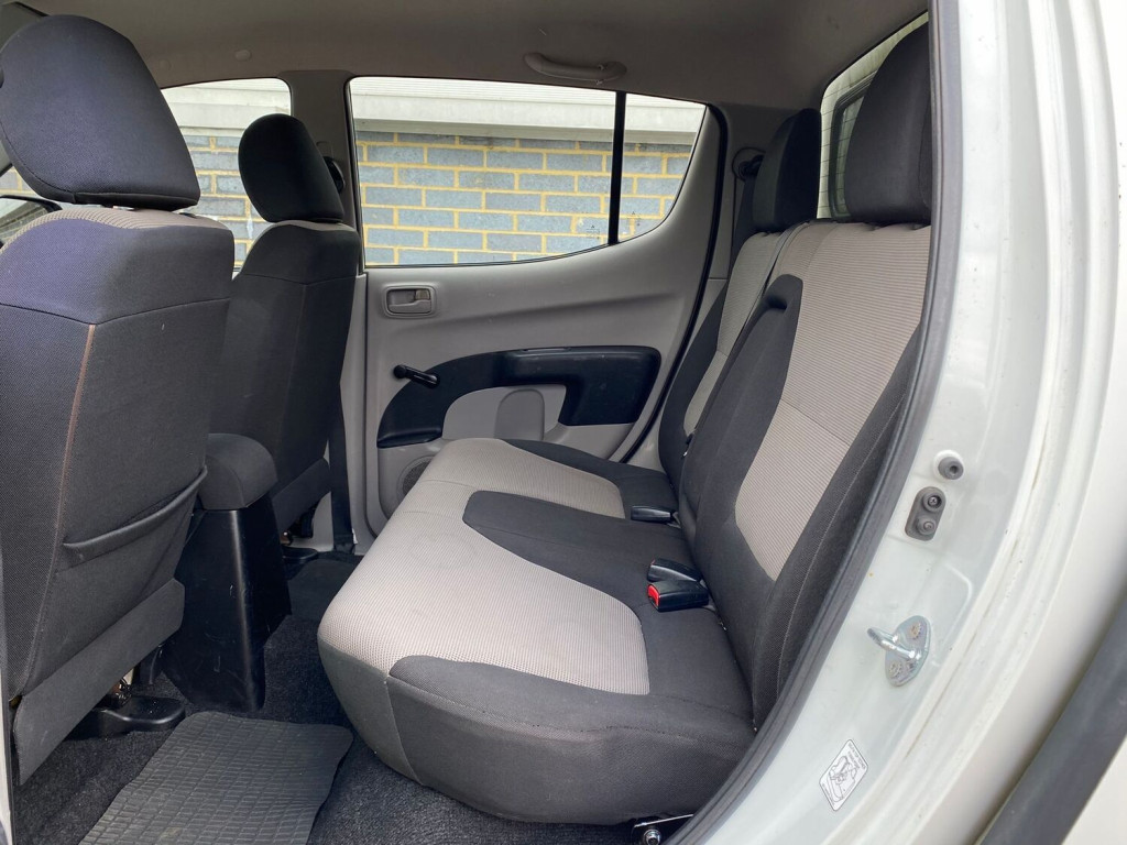 MITSUBISHI L200 2.5 DI-D CR 4Work Double Cab 4WD 4dr EU5 2013