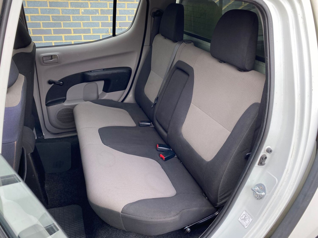 MITSUBISHI L200 2.5 DI-D CR 4Work Double Cab 4WD 4dr EU5 2013