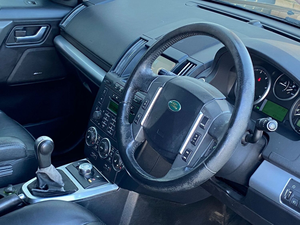 LAND ROVER FREELANDER 2 2.2 TD4 HSE 4WD 5dr 2006