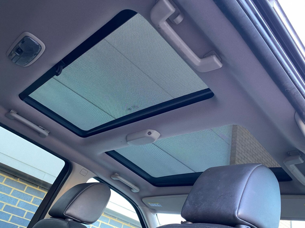 LAND ROVER FREELANDER 2 2.2 TD4 HSE 4WD 5dr 2006