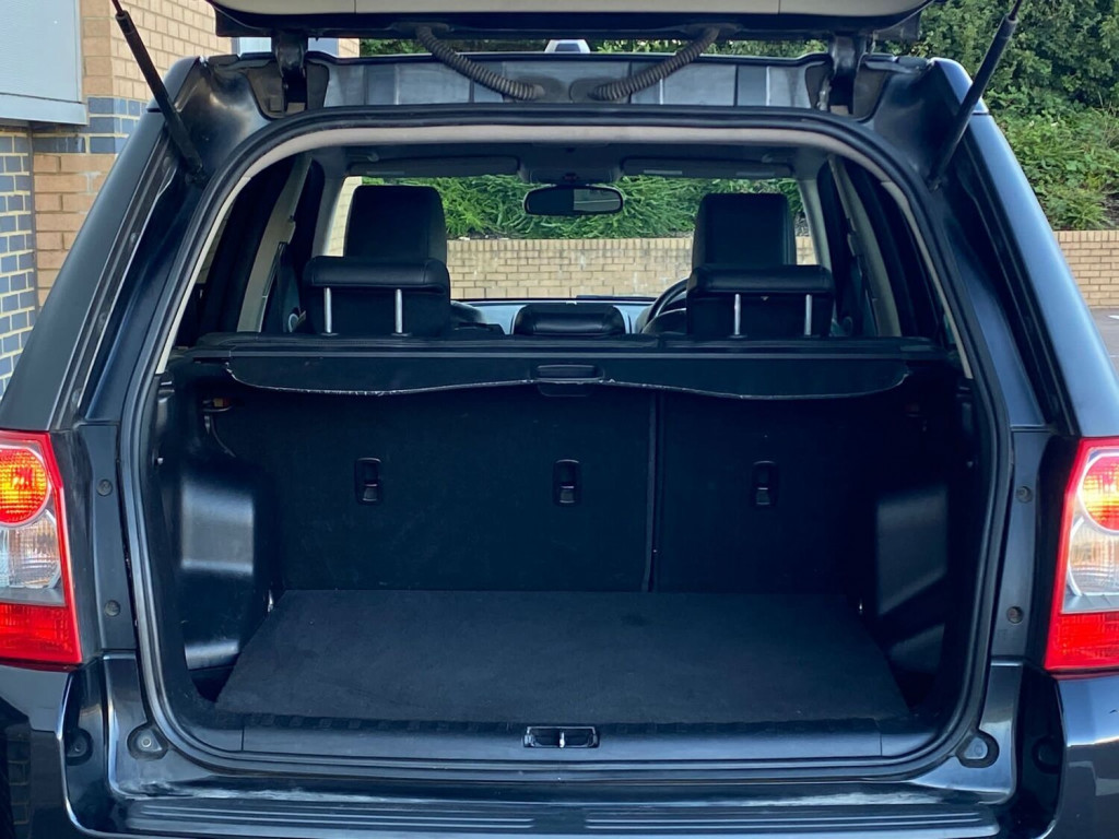 LAND ROVER FREELANDER 2 2.2 TD4 HSE 4WD 5dr 2006