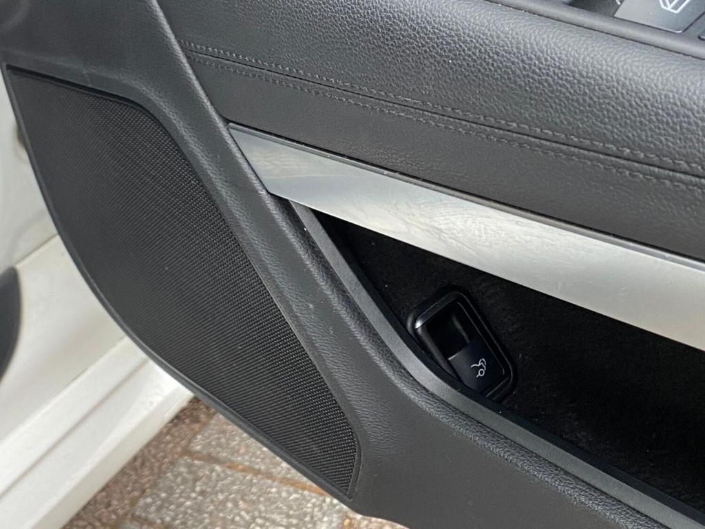 MERCEDES-BENZ E CLASS 2.1 E250 CDI BlueEFFICIENCY Sport G-Tronic 2dr 2013