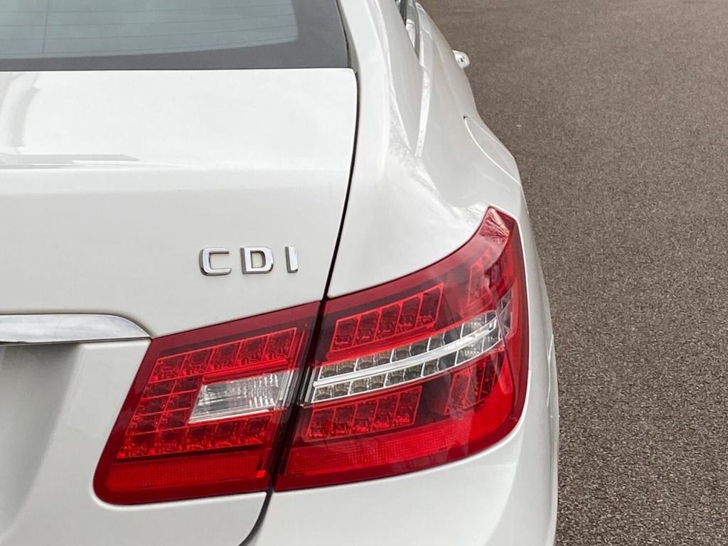 MERCEDES-BENZ E CLASS 2.1 E250 CDI BlueEFFICIENCY Sport G-Tronic 2dr 2013