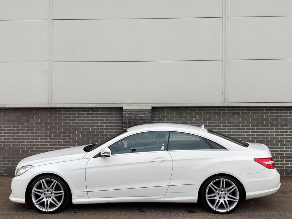 MERCEDES-BENZ E CLASS 2.1 E250 CDI BlueEFFICIENCY Sport G-Tronic 2dr 2013