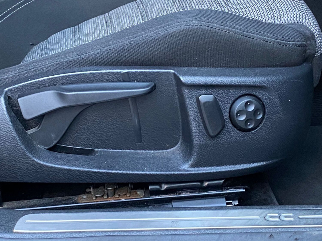 VOLKSWAGEN CC 2.0 TDI BlueMotion Tech 4dr 2014