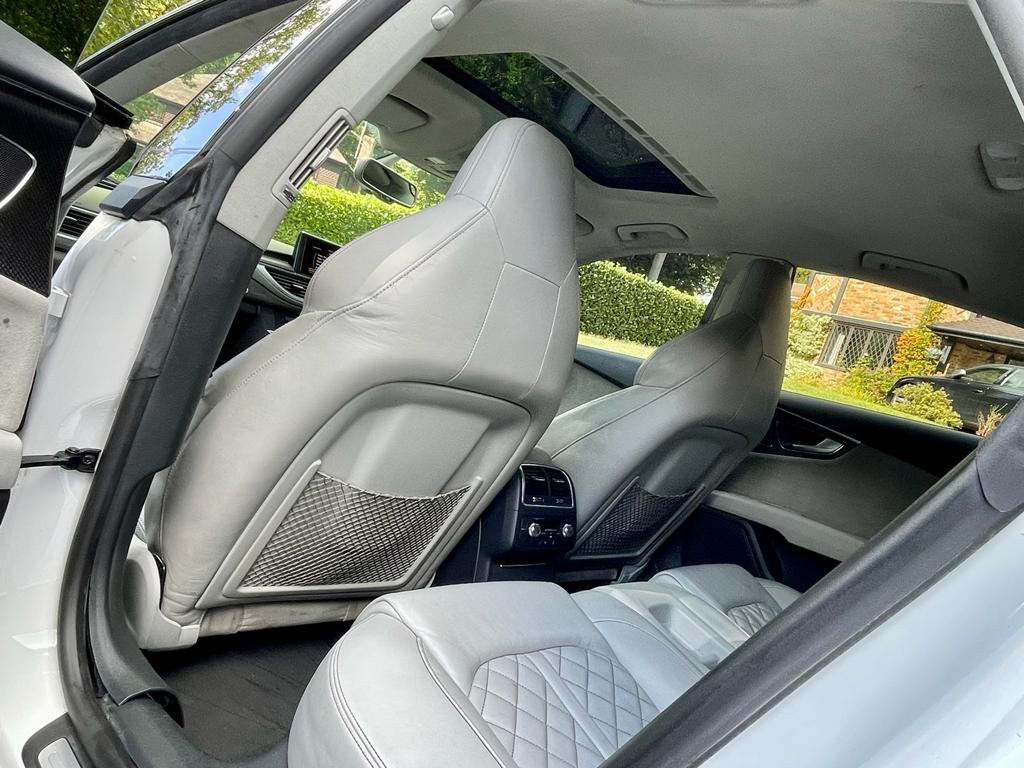 AUDI S7