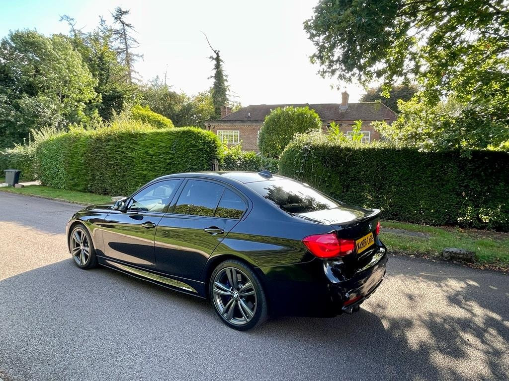 BMW 3 SERIES