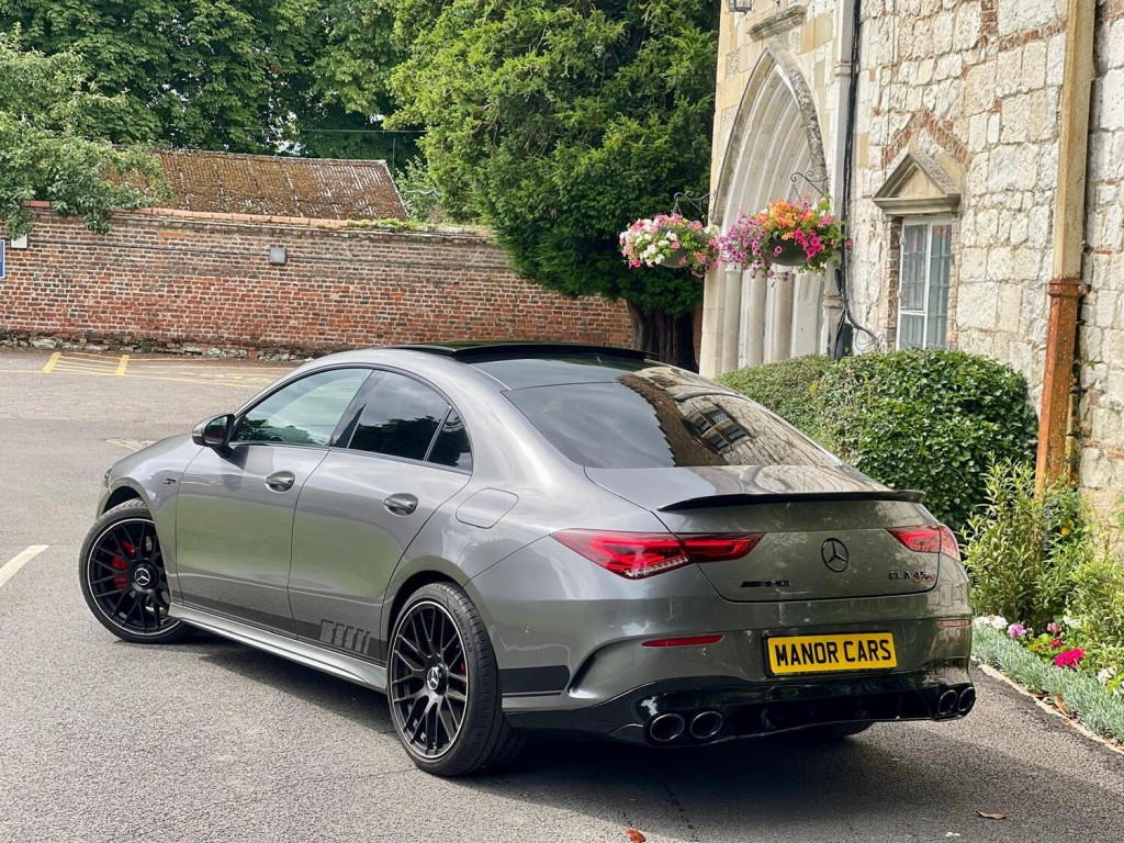 MERCEDES-BENZ CLA