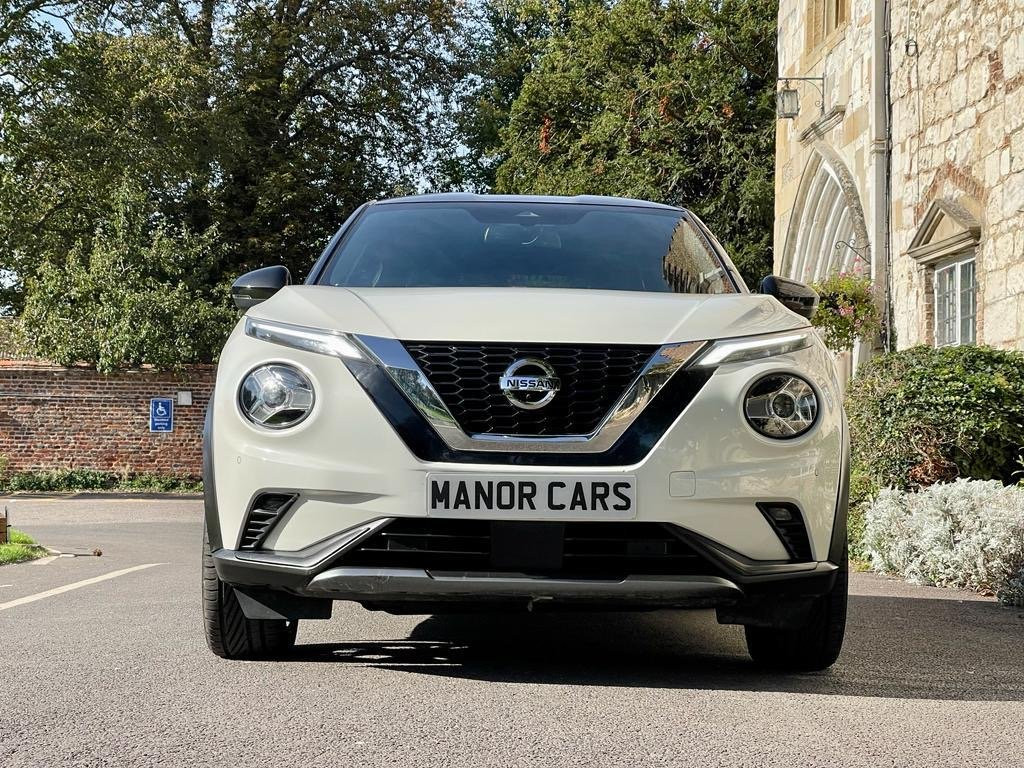 View NISSAN JUKE 2021 70 NISSAN JUKE TEKNA+ 1.0 DIG-T DCT AUTO PETROL 5DR HATCH SUV PEARL WHITE + ULTIMATE SPEC 