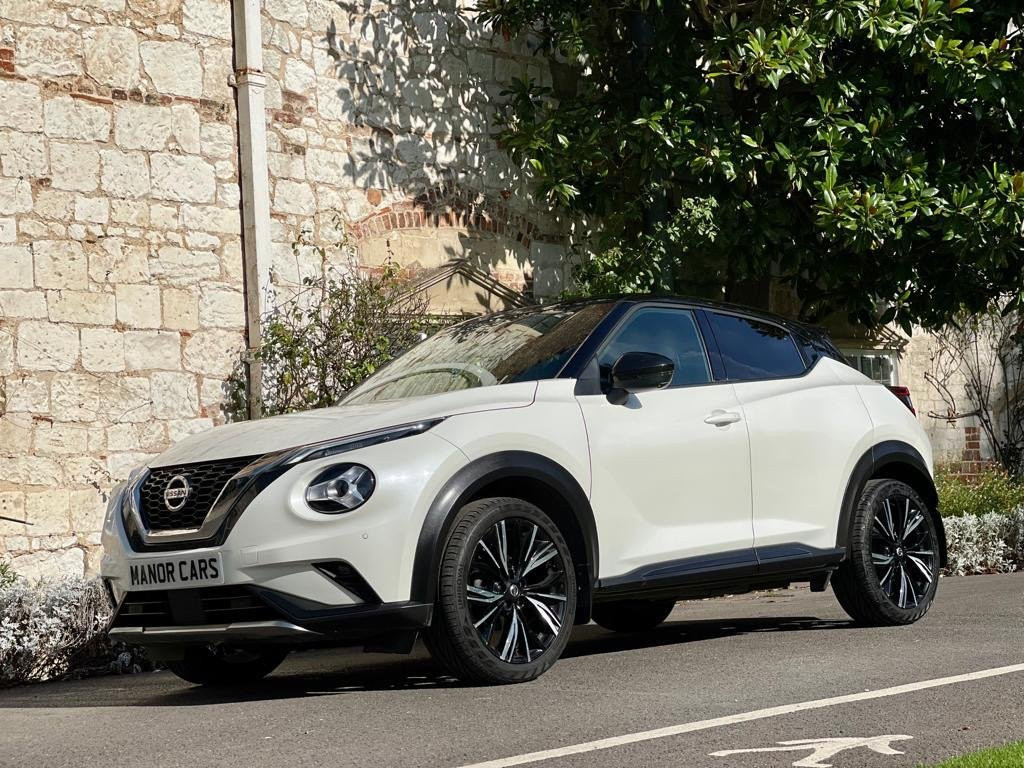 View NISSAN JUKE 2021 70 NISSAN JUKE TEKNA+ 1.0 DIG-T DCT AUTO PETROL 5DR HATCH SUV PEARL WHITE + ULTIMATE SPEC 