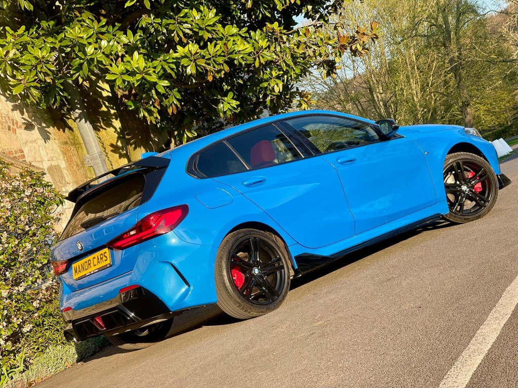 BMW 1 SERIES
