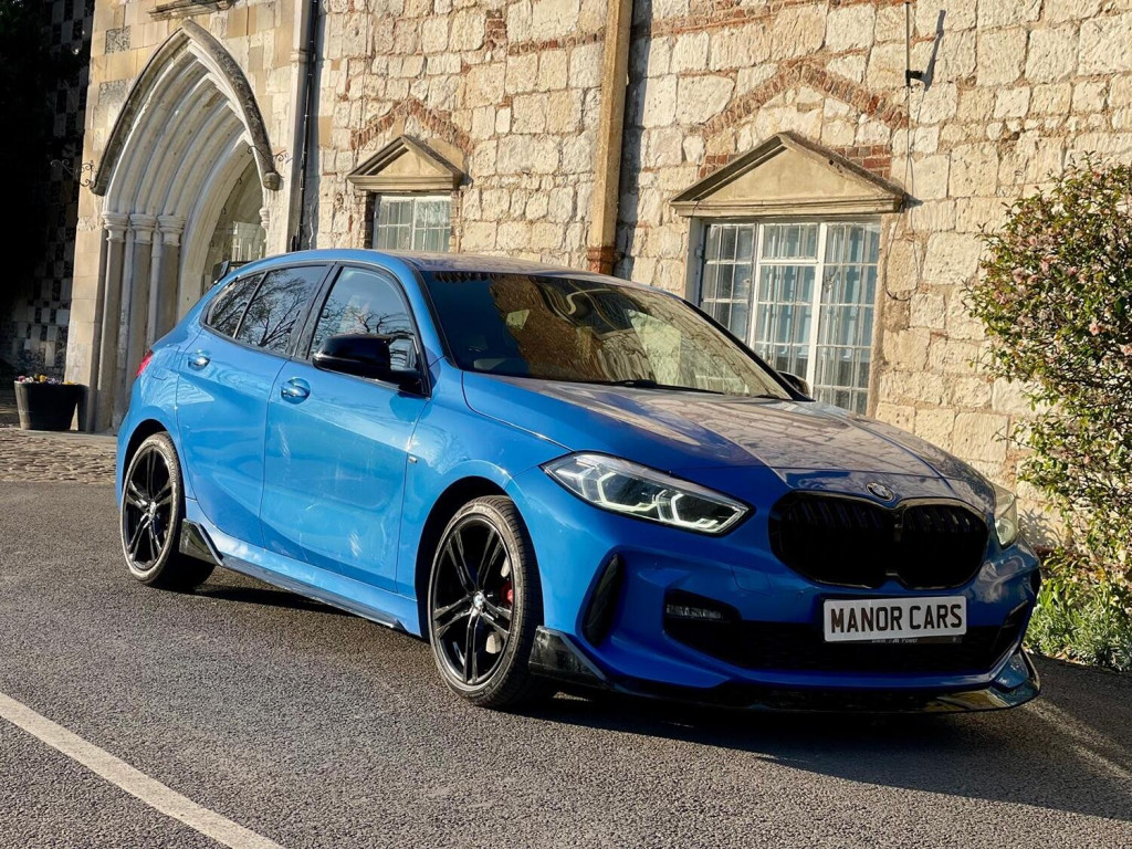 BMW 1 SERIES
