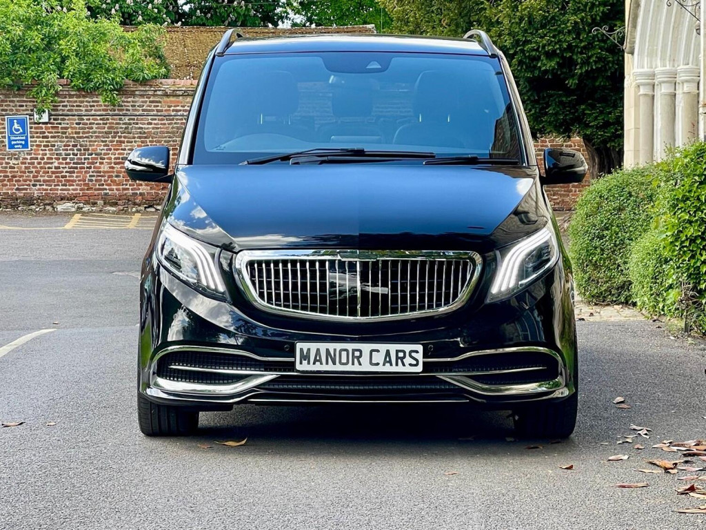 View MERCEDES-BENZ V CLASS MERCEDES V CLASS V250D AMG LINE LWB 5dr Large MPV HUGE SPEC + 8 SEATER + ** RARE LONG WHEEL ** 