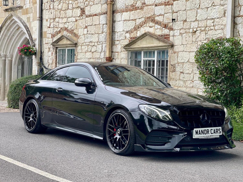 MERCEDES-BENZ E CLASS