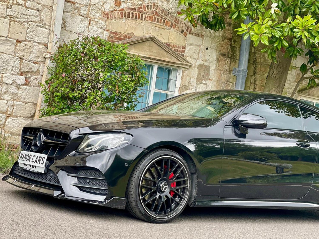 MERCEDES-BENZ E CLASS