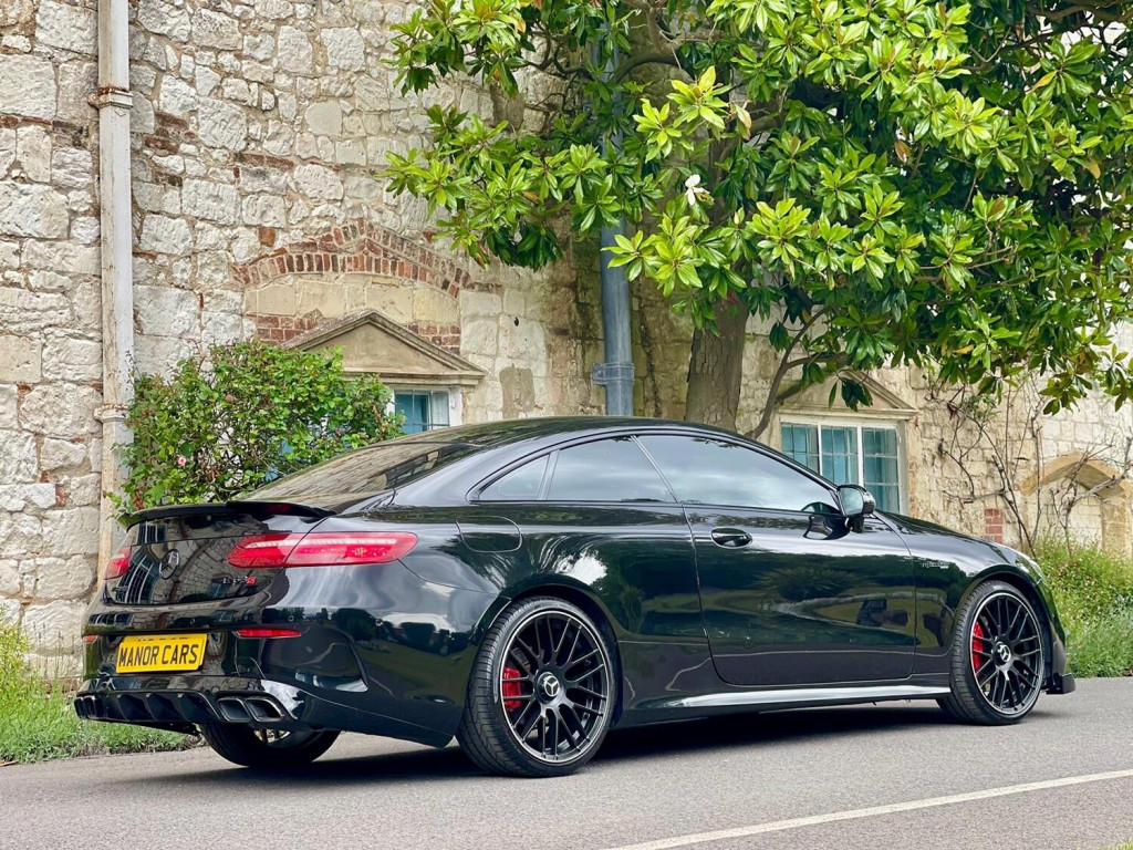 MERCEDES-BENZ E CLASS