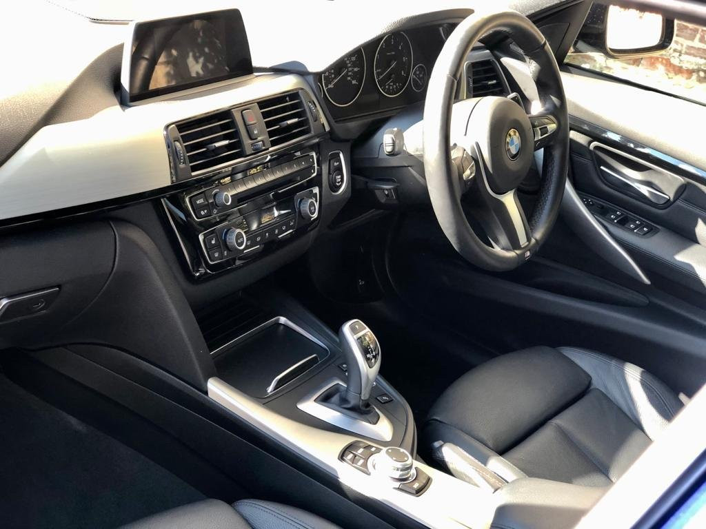 BMW 3 SERIES