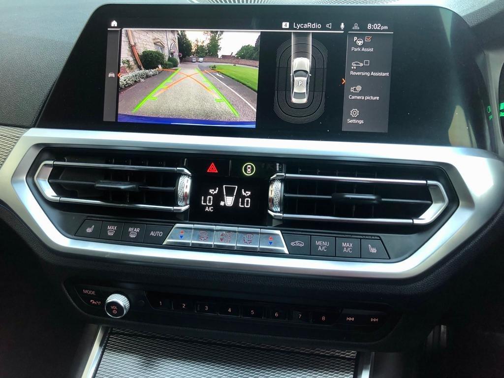 BMW 3 SERIES