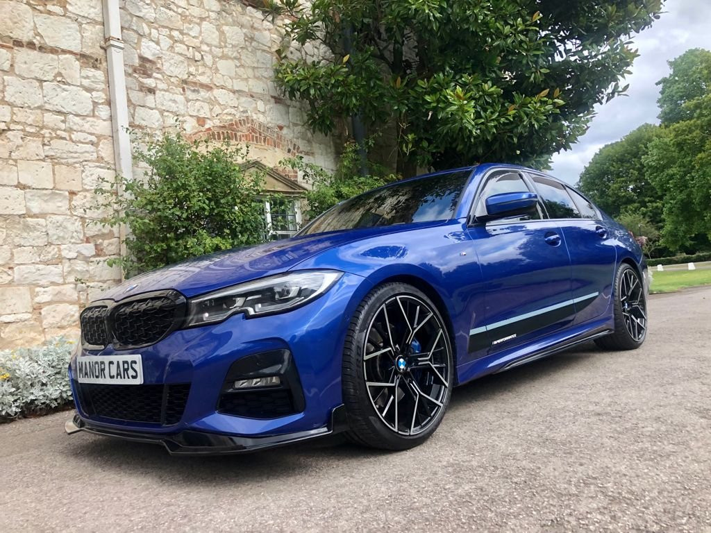 BMW 3 SERIES