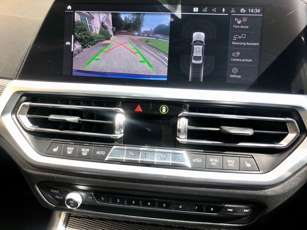 BMW 3 SERIES