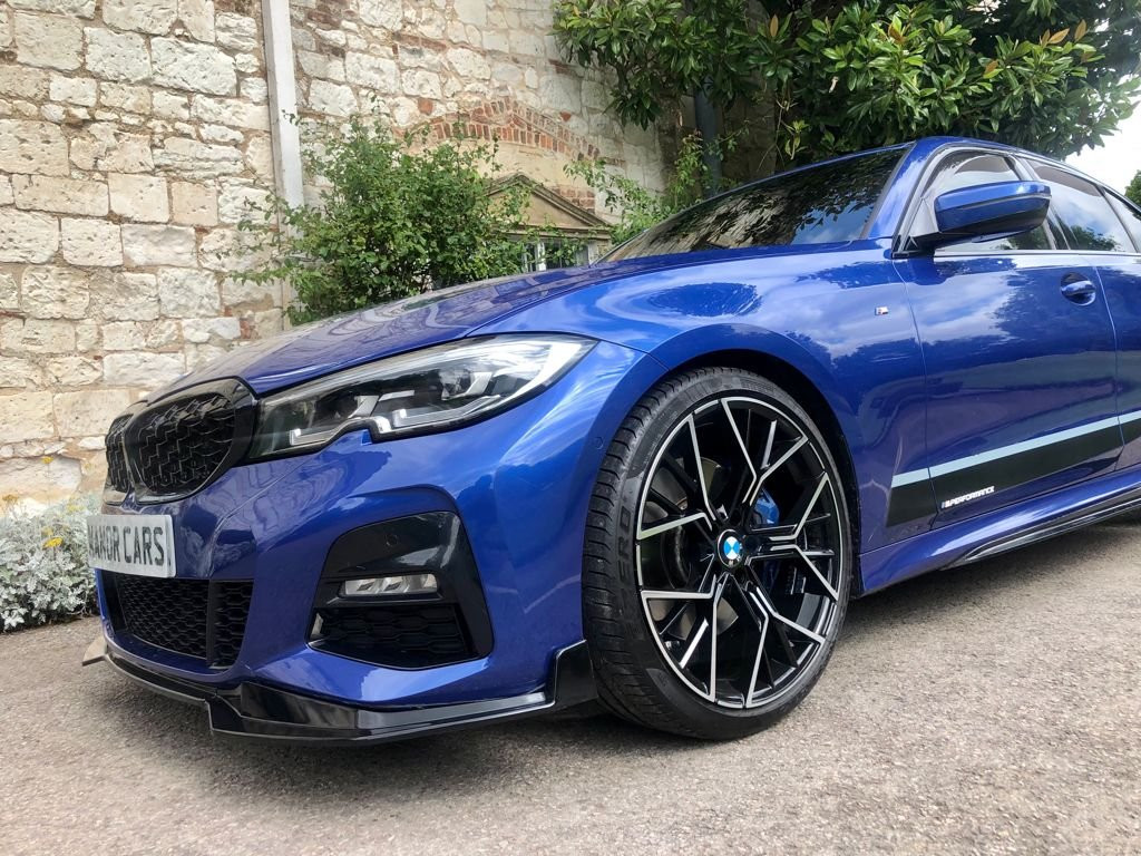 BMW 3 SERIES