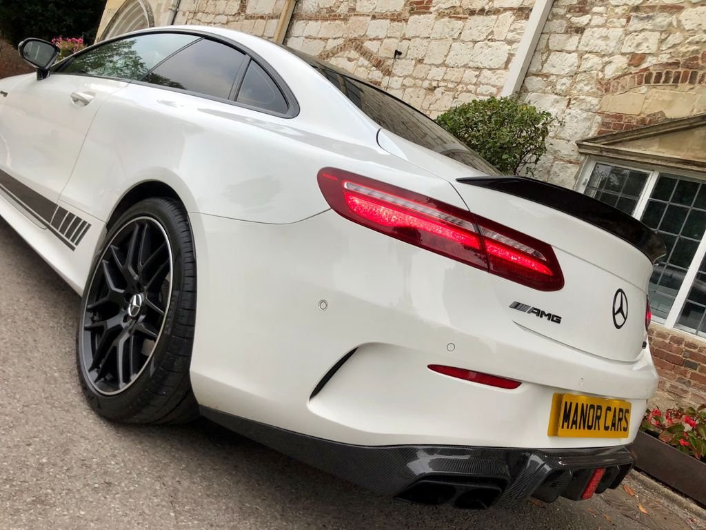 MERCEDES-BENZ E CLASS
