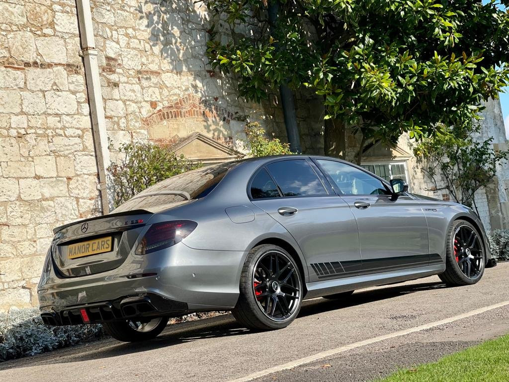 MERCEDES-BENZ E CLASS
