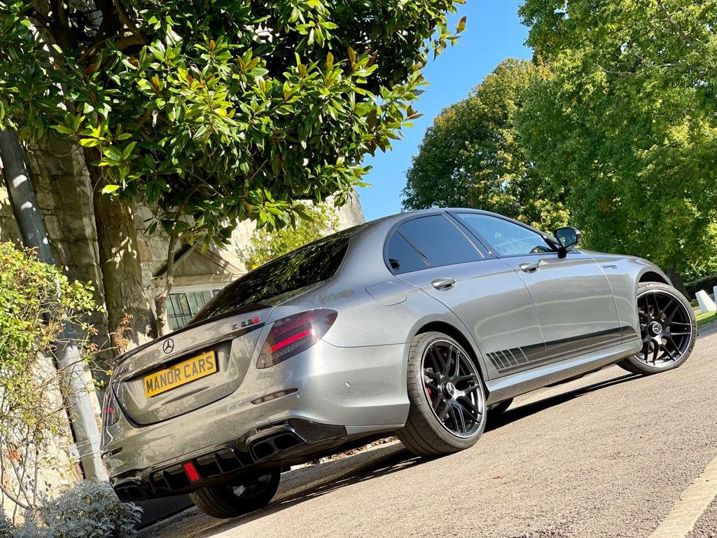 MERCEDES-BENZ E CLASS