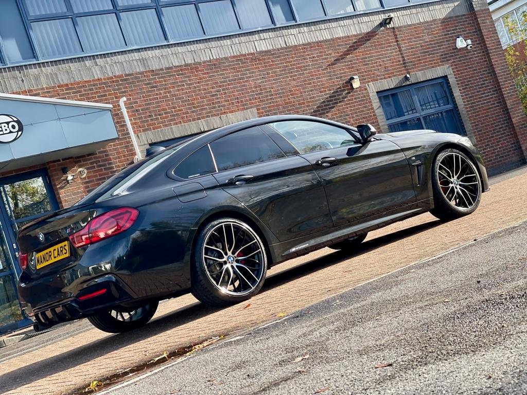 BMW 4 SERIES