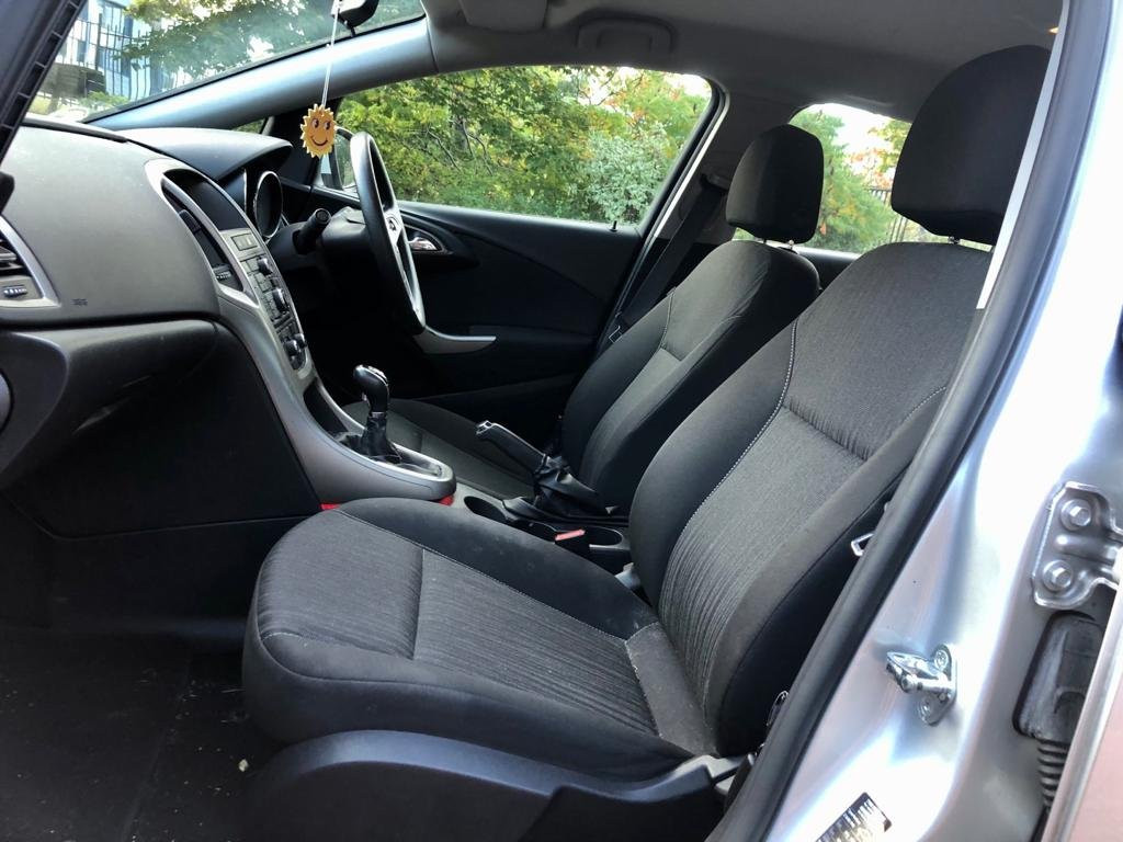 VAUXHALL ASTRA