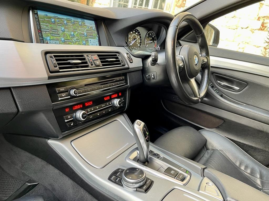 BMW 5 SERIES