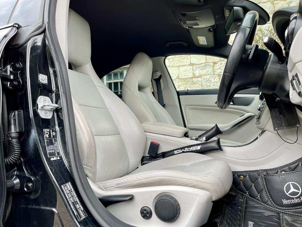 MERCEDES-BENZ CLA