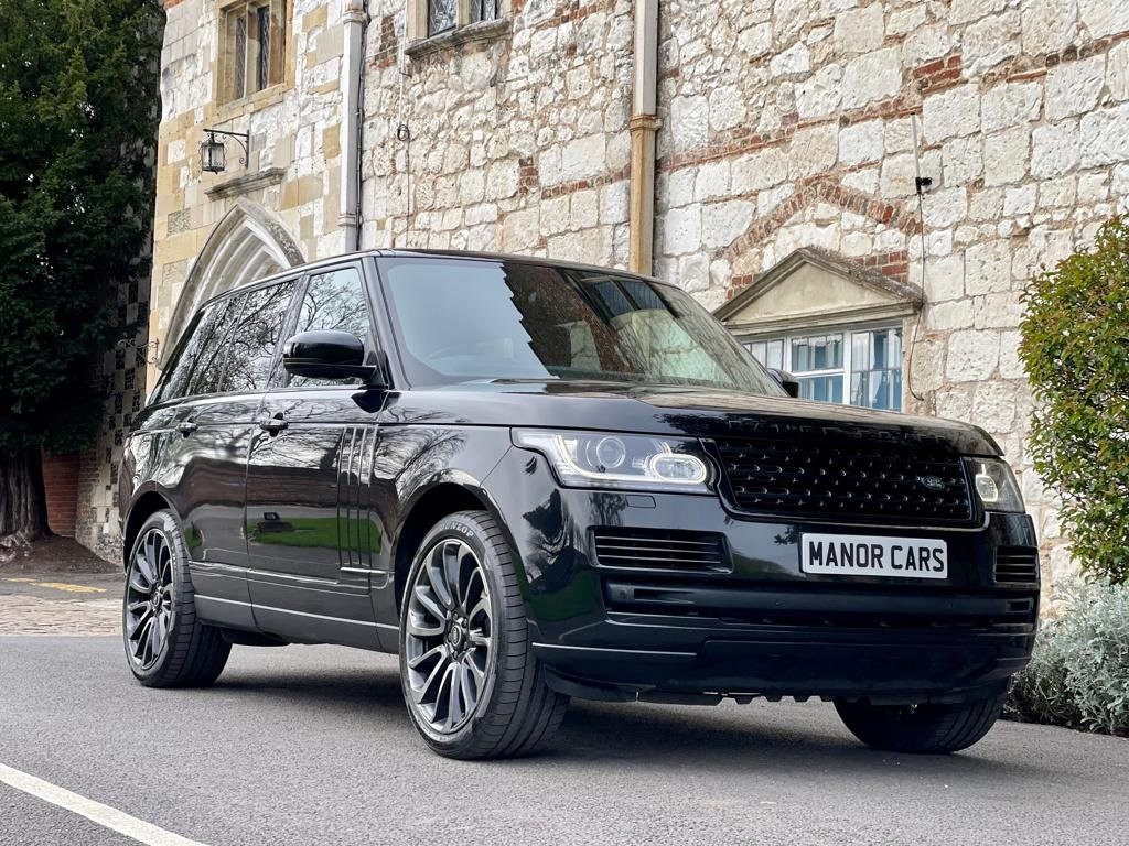 View LAND ROVER RANGE ROVER 2015 15 RANGE ROVER VOGUE 3.0 TDV6 AUTO DIESEL ** HUGE SPEC ** PAN ROOF + 22S    ** NOW SOLD **