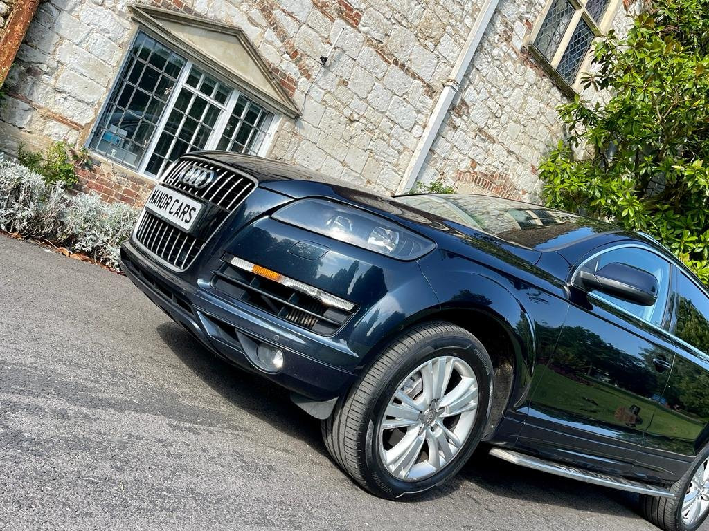 AUDI Q7