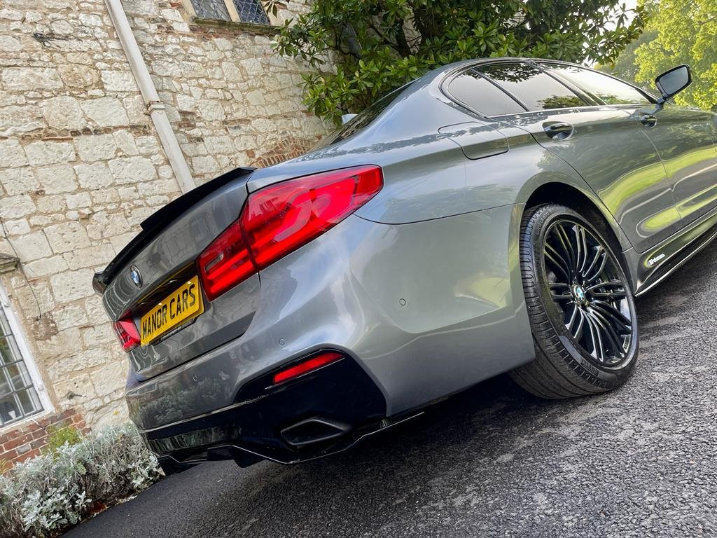 BMW 5 SERIES