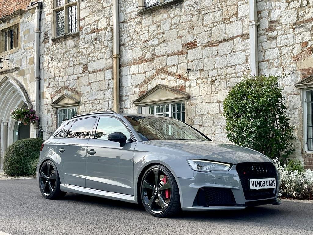 AUDI RS3