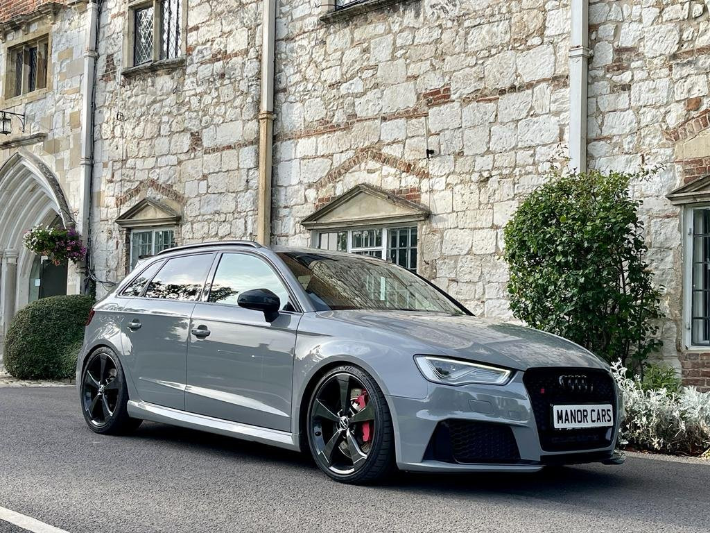 AUDI RS3