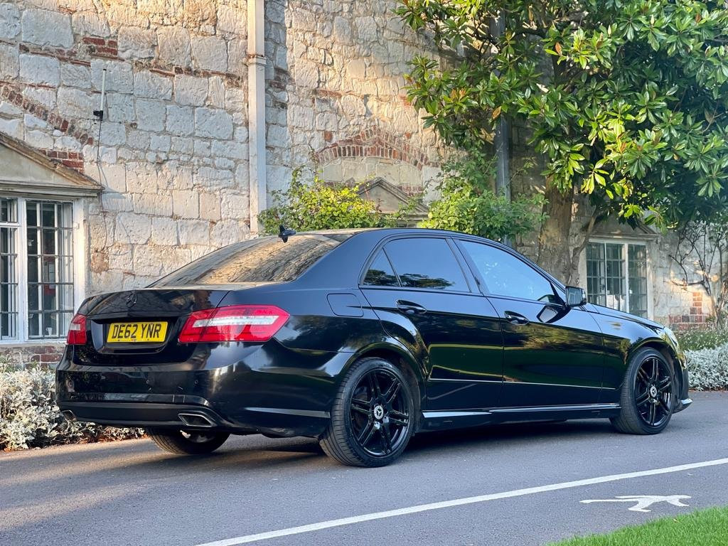 MERCEDES-BENZ E CLASS