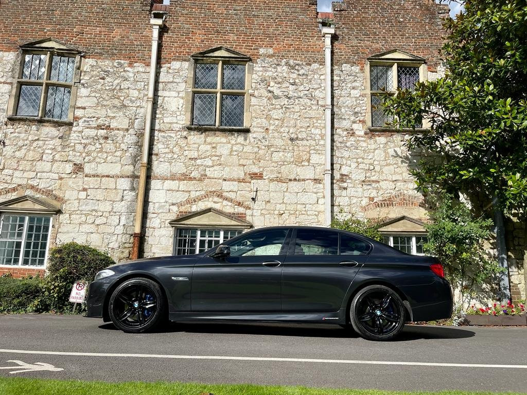 BMW 5 SERIES
