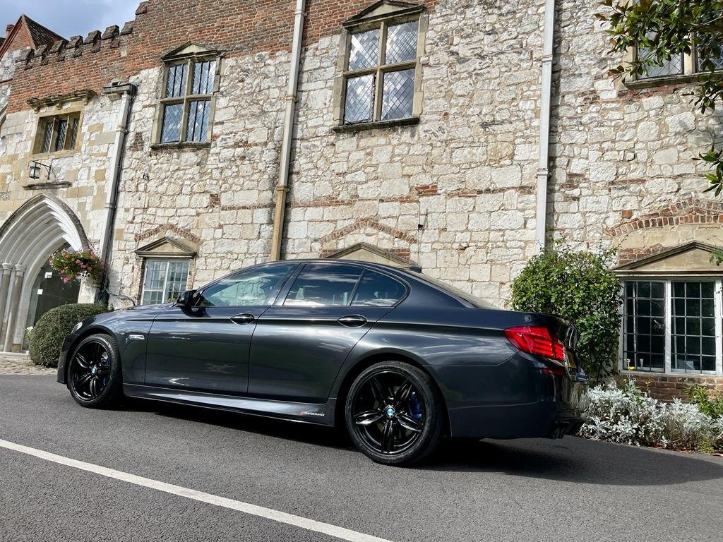 BMW 5 SERIES