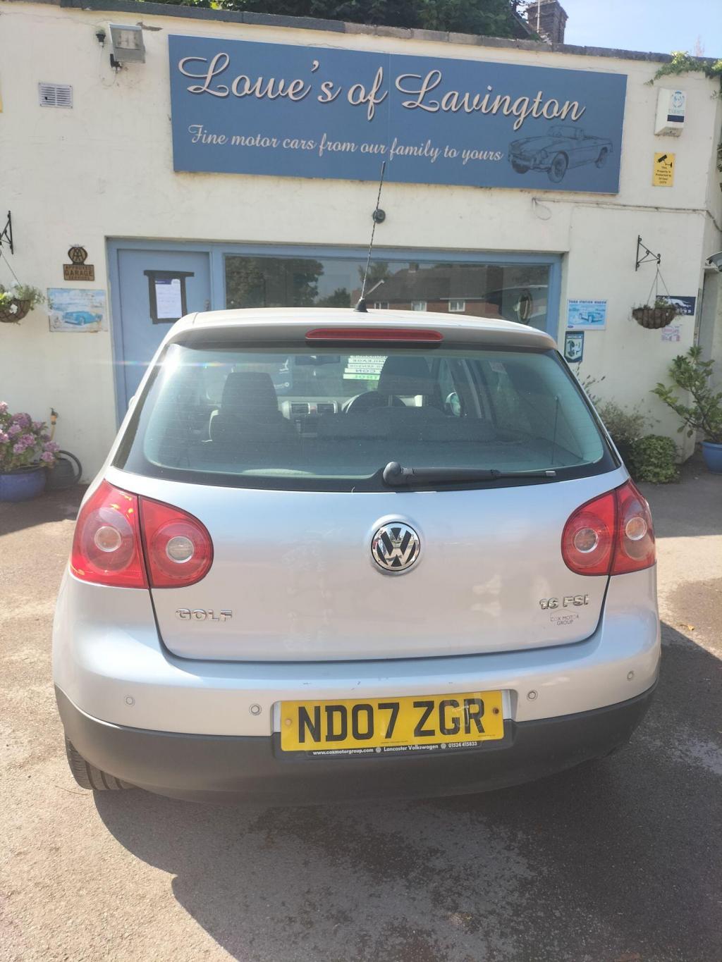 View VOLKSWAGEN GOLF 1.6 FSI Match