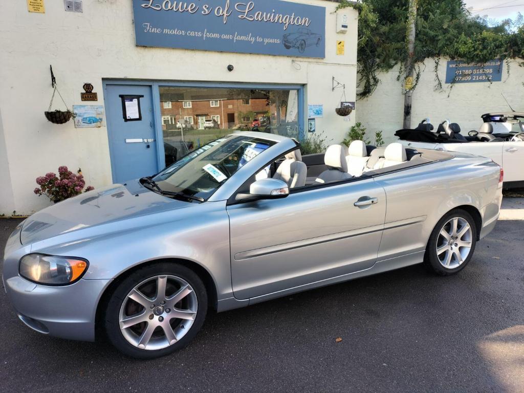 View VOLVO C70 2.4 i SE