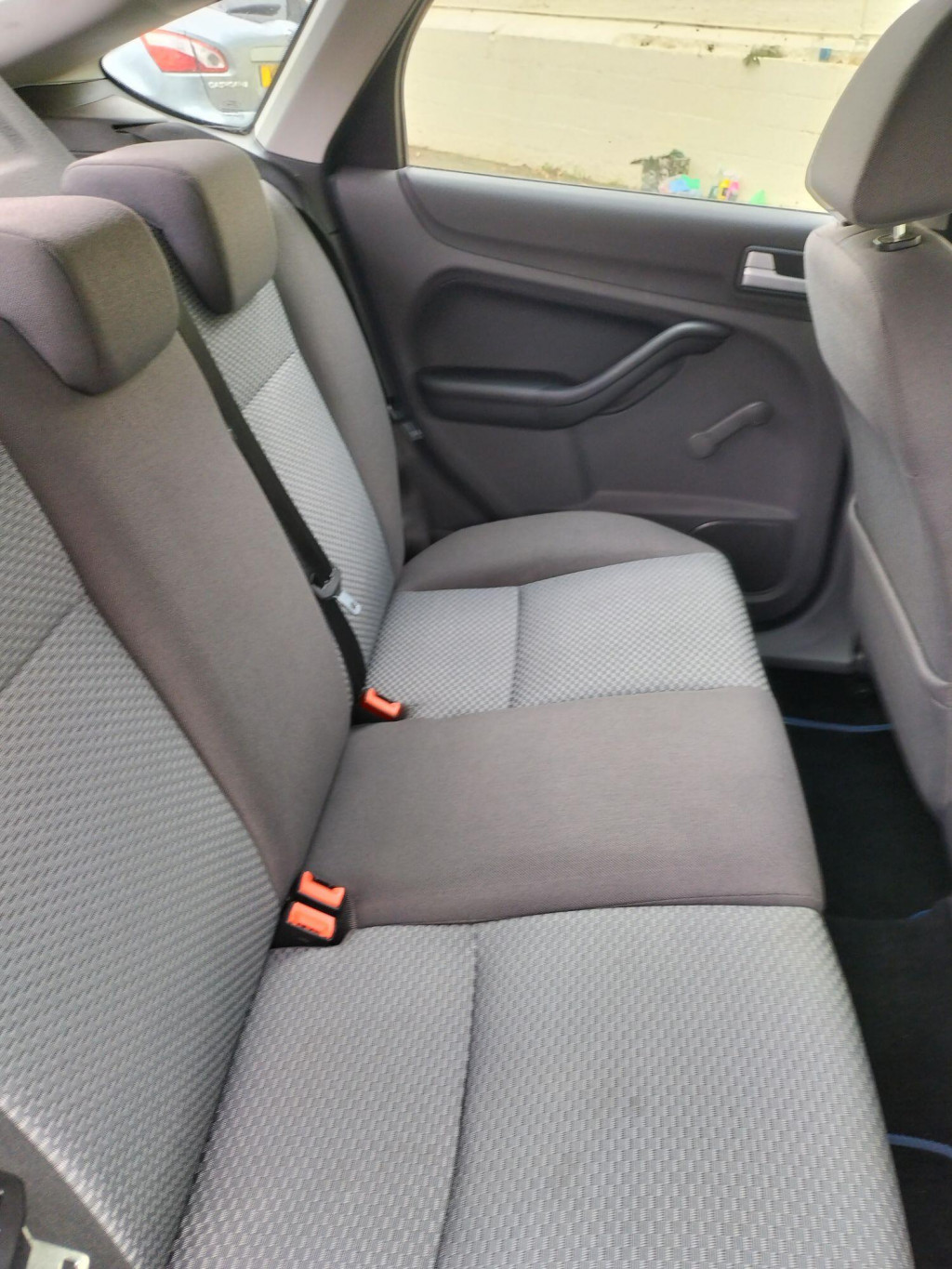 View FORD FOCUS 1.6 Style