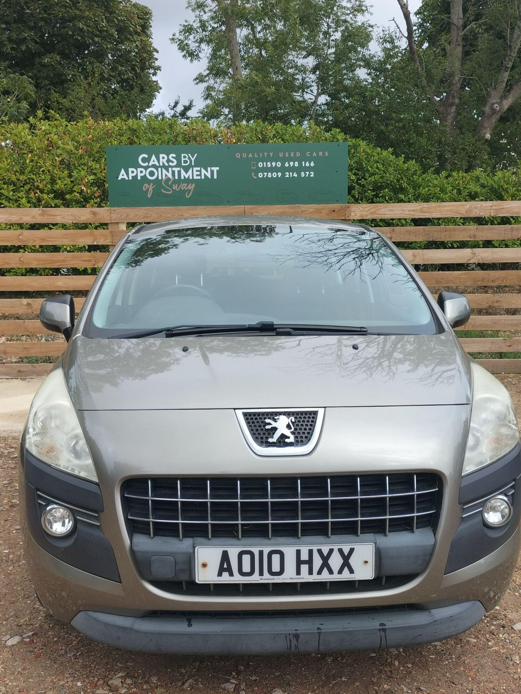 View PEUGEOT 3008 1.6 HDi Sport