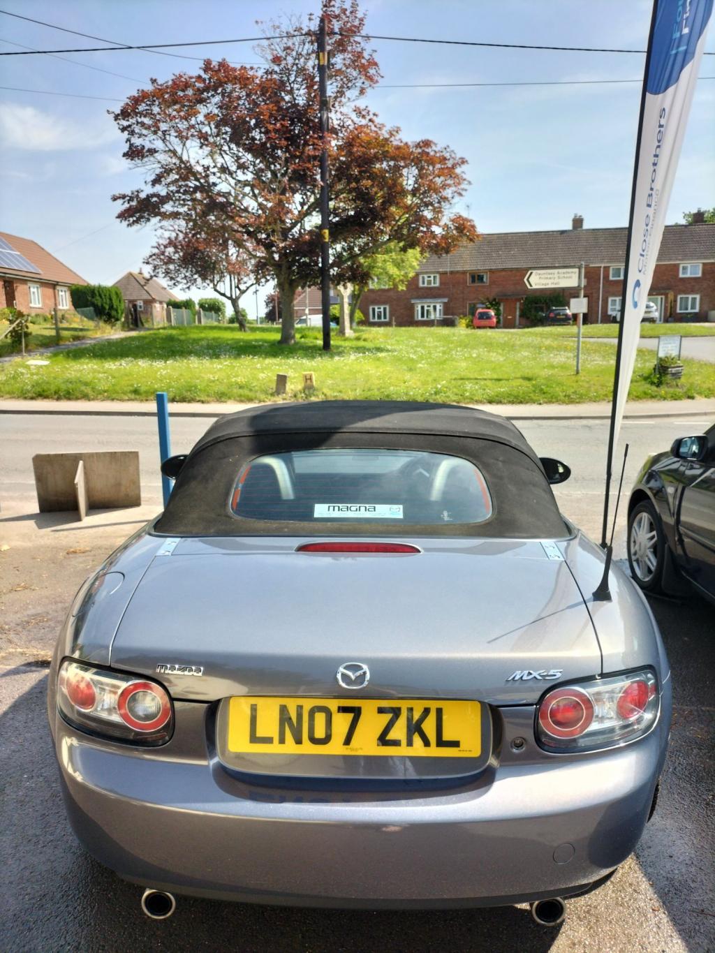 MAZDA MX-5