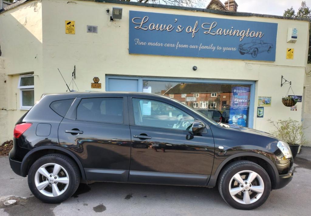 View NISSAN QASHQAI TEKNA