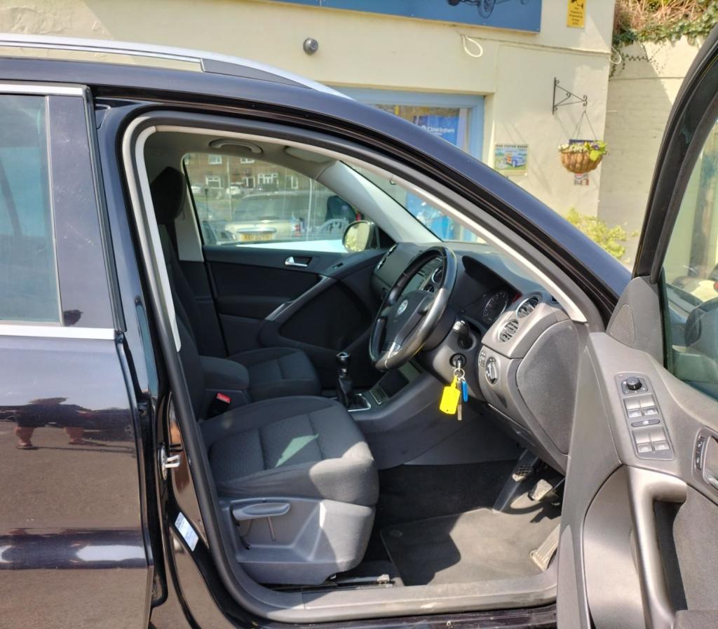 View VOLKSWAGEN TIGUAN SE TDI