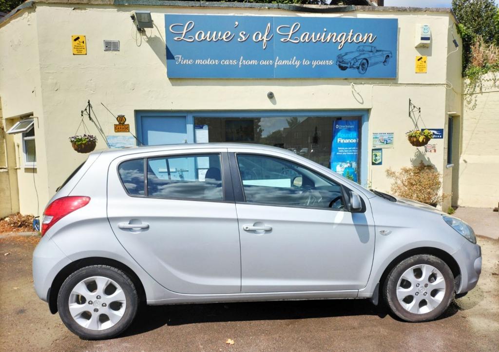 View HYUNDAI I20 COMFORT