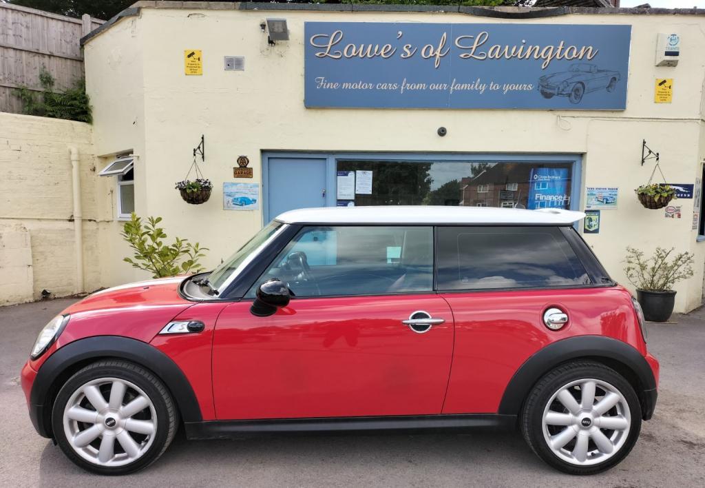 View MINI MINI COOPER S